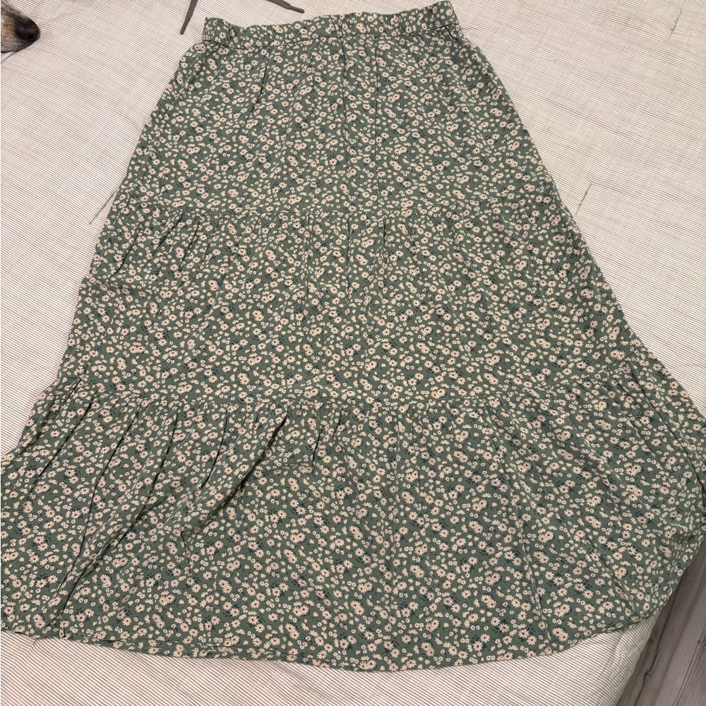 American Eagle Floral Green Maxi Skirt